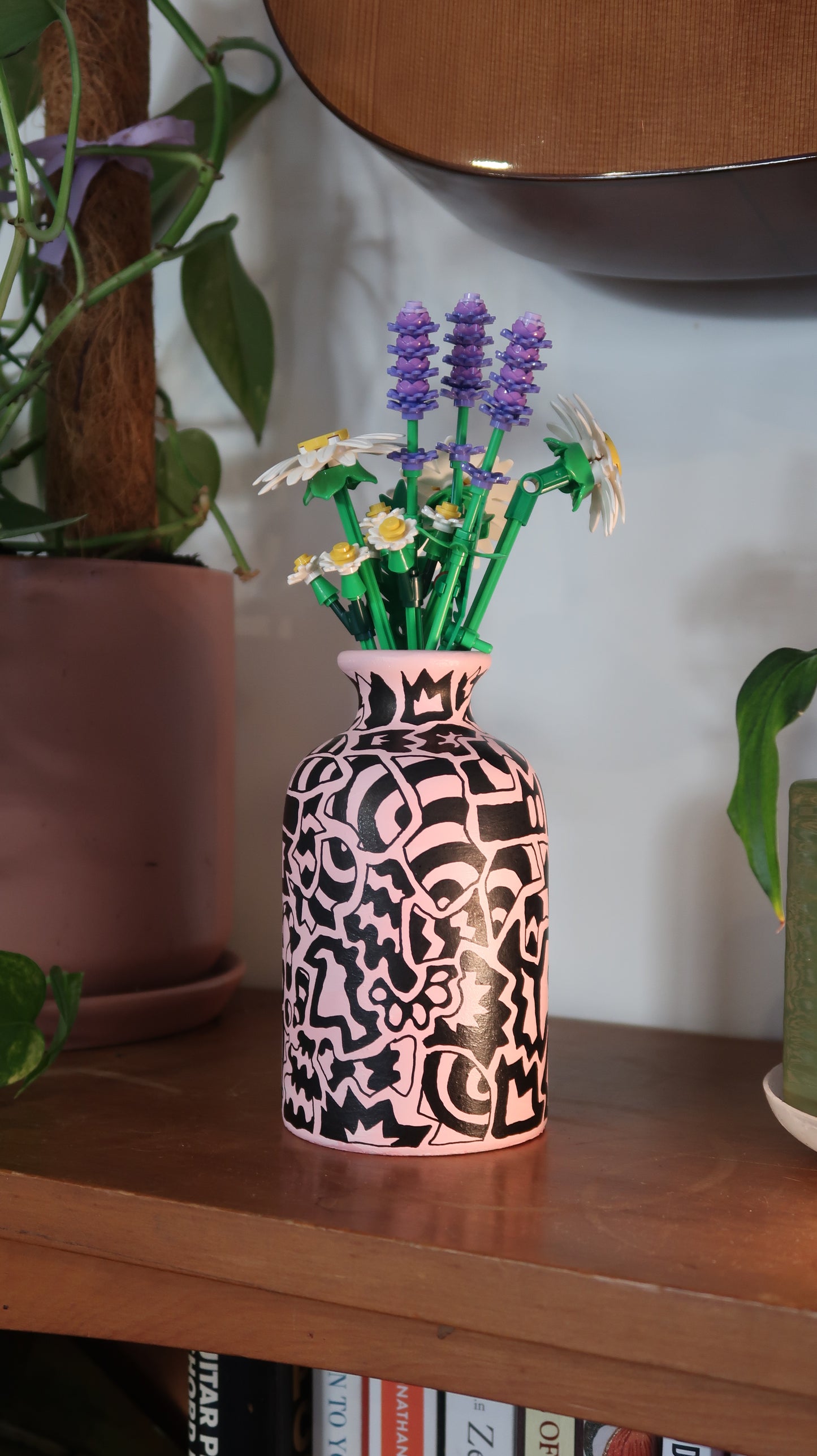 Shepherds Delight - Bud vase (150mm x 80mm x 80mm)